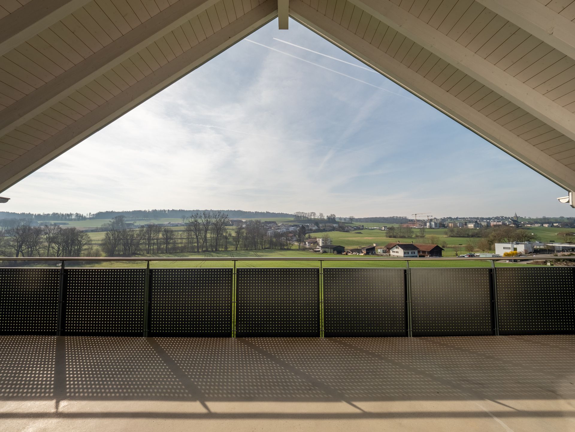Attique 5.5 pièces avec grande terrasse et dégagement – 198 m² habitables - Lossy - photo 12