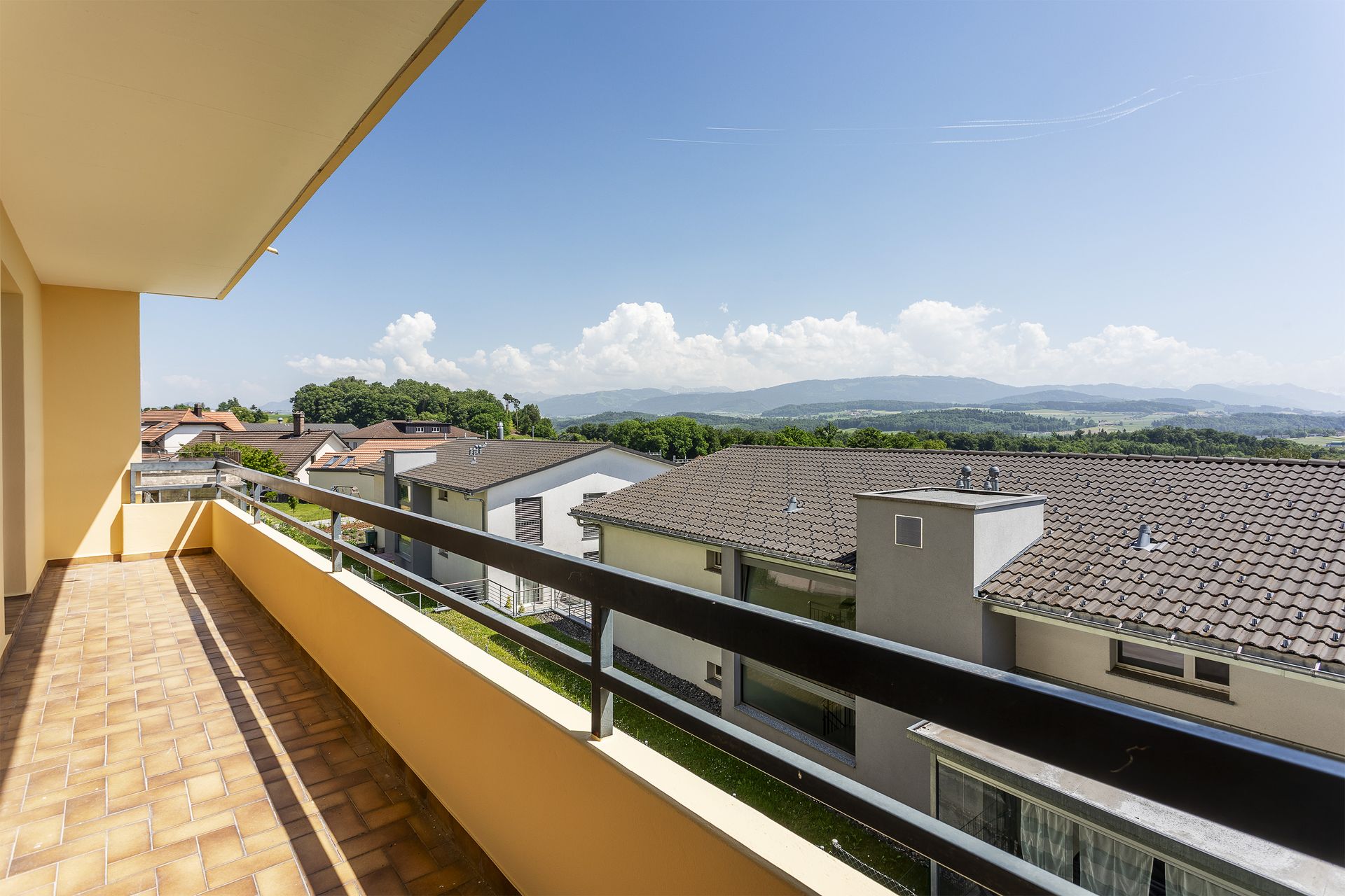 Appartement de 4,5 pièces avec vue sur les Préalpes à Villars-sur-Glâne - photo 2